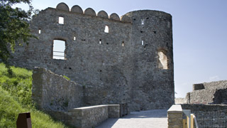 Entry to the Courtyard of the Middle Castle